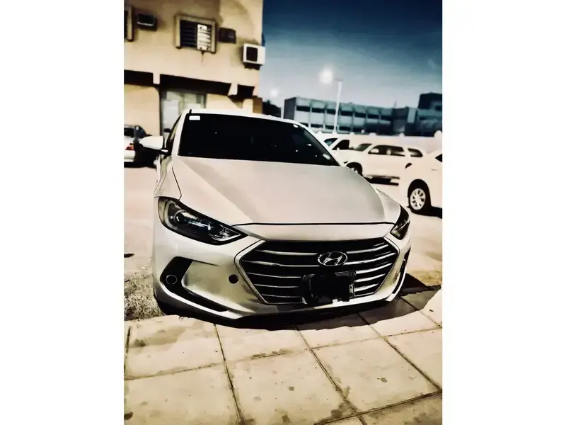 هيونداي إلنترا 2017