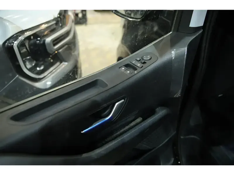 هيونداي ستاريا ديزل 9 راكب 2025