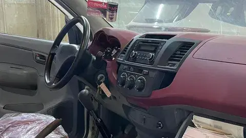 تويوتا هيلوكس 2015