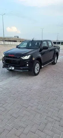 New Isuzu D-MAX 3.0L Crew Cab 4WD LS 2025