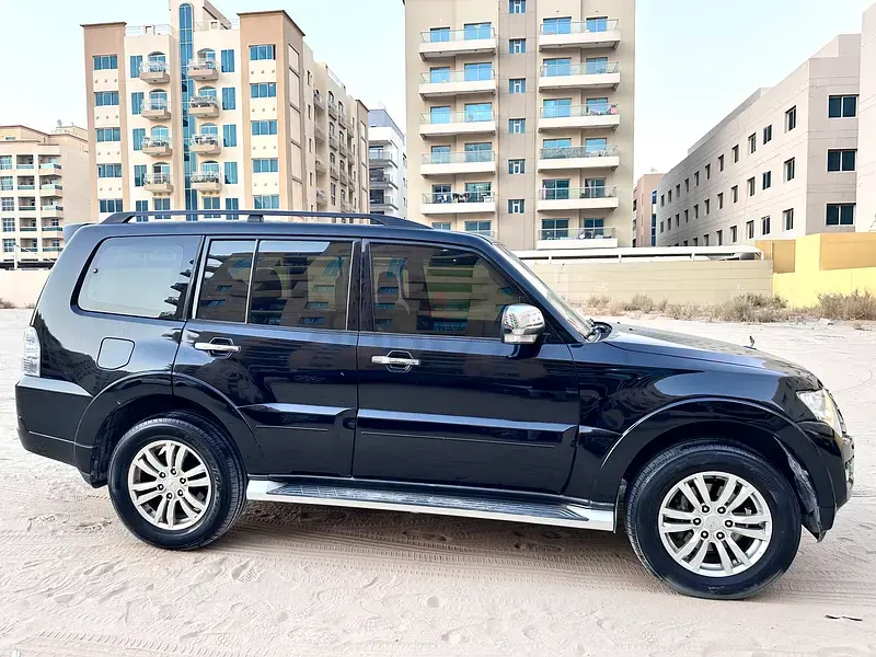 ميتسوبيشي باجيرو 2016