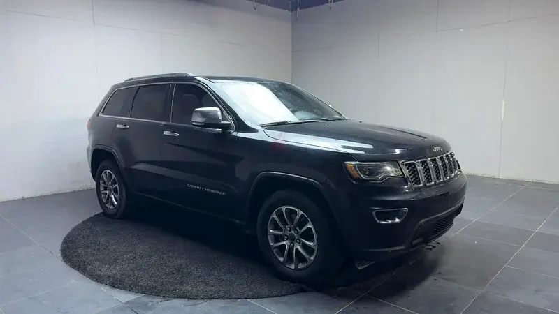 جيب جراند شيروكي 2014