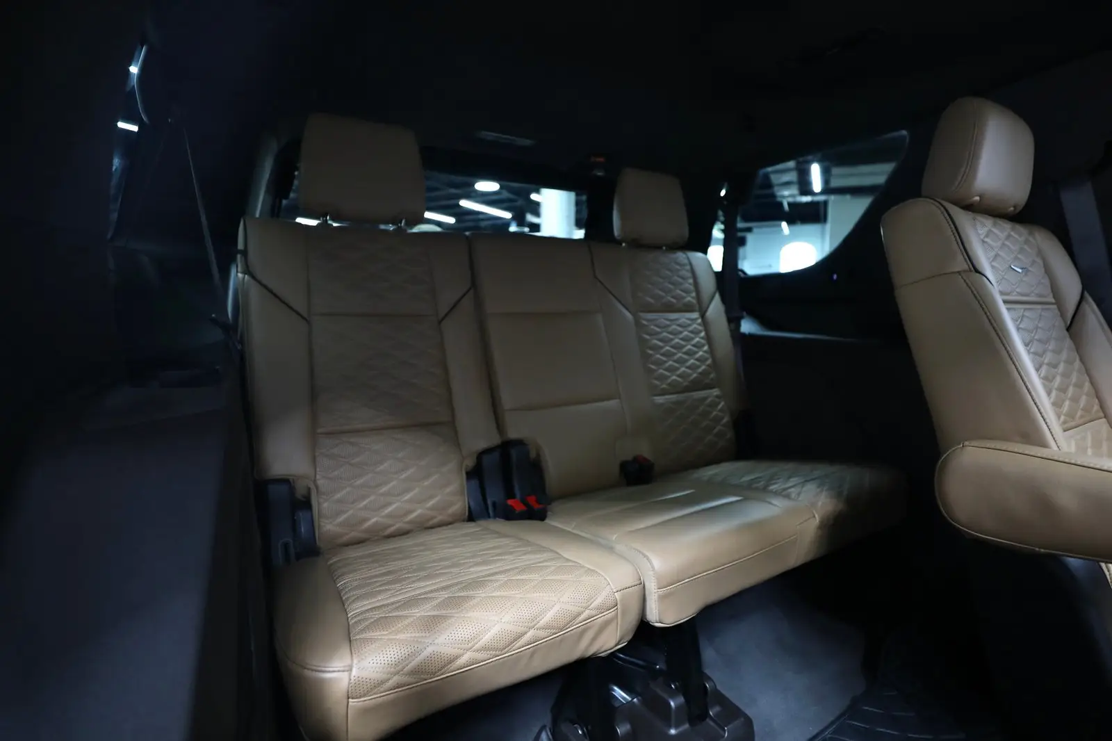 Escalade | 3.0L Diesel | 7 Seater | 2 Years Warranty | Free Insurance and Registration