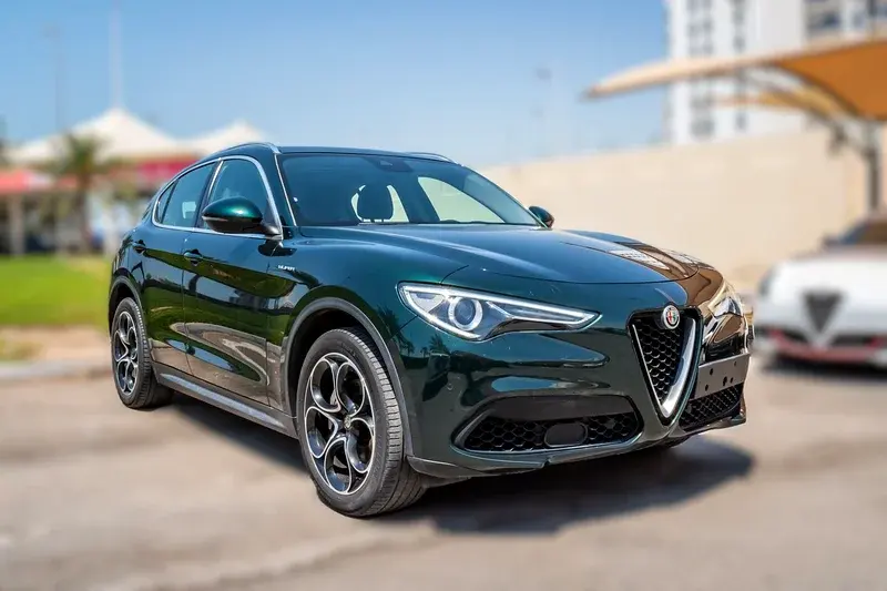 ألفا روميو ستيلفيو 2020