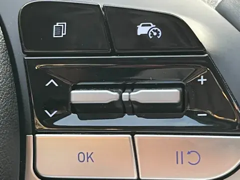 New Hyundai Elantra 1.6L Smart 2024