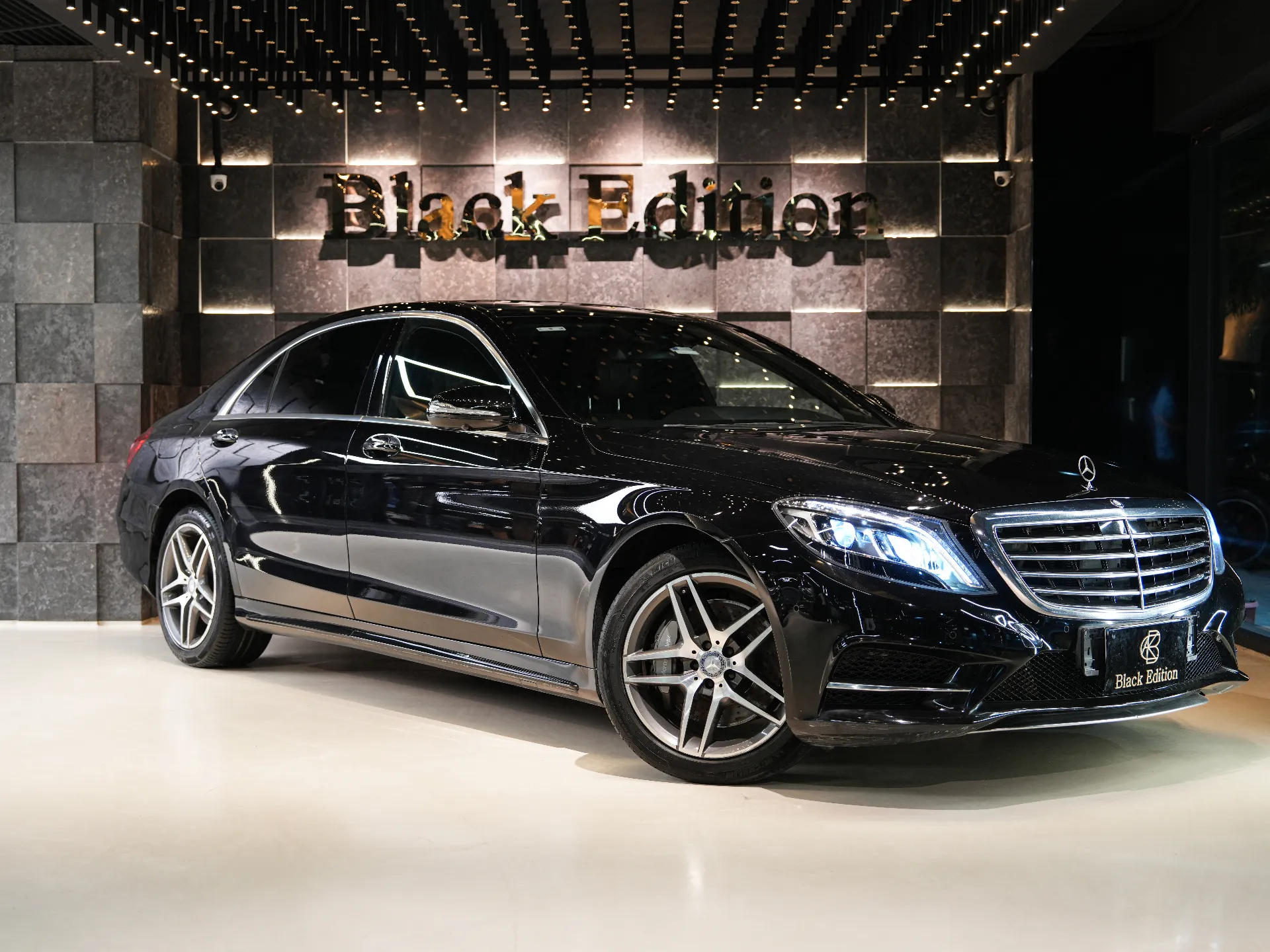 مرسيدس بنز S Class 2015