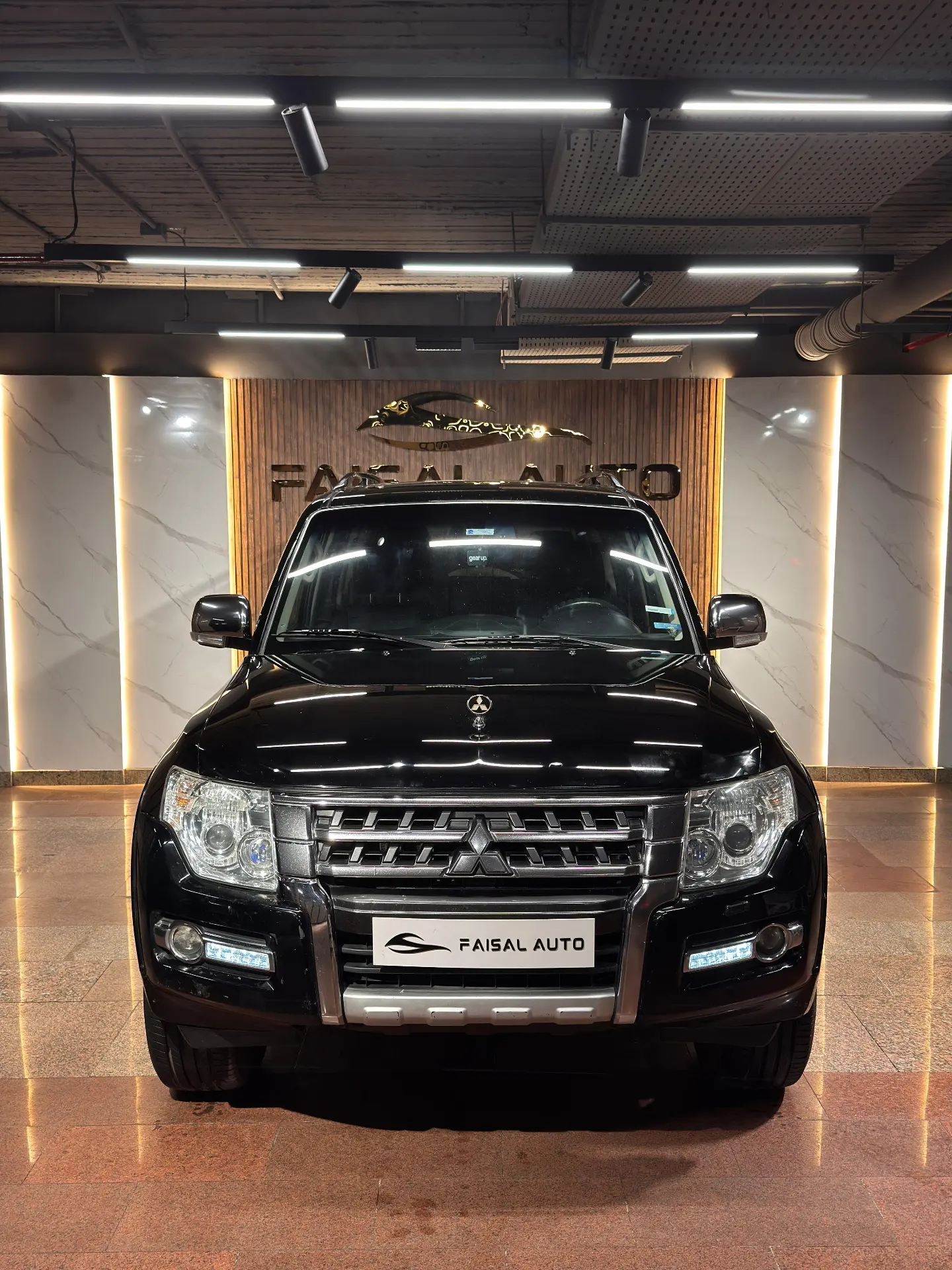 ميتسوبيشي باجيرو 2015