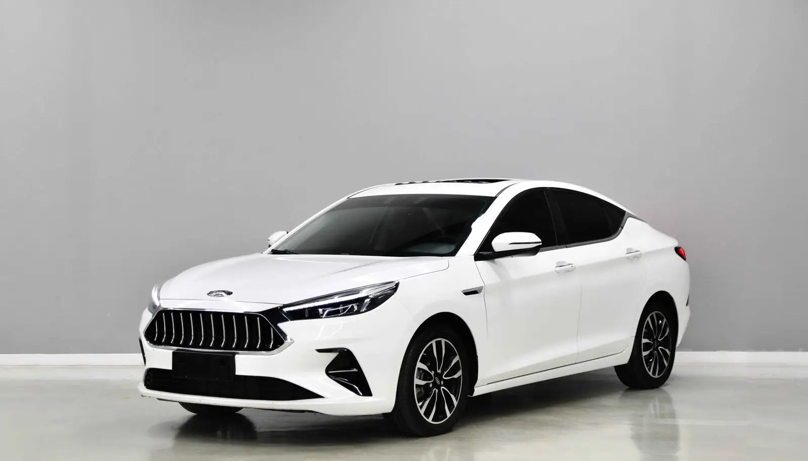 GCC | 1.5L | AED 650 monthly | Free Insurance + Registration | zero Downpayment