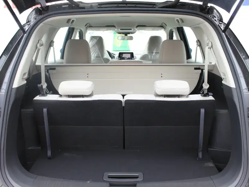 Nissan X-Trail 2025
