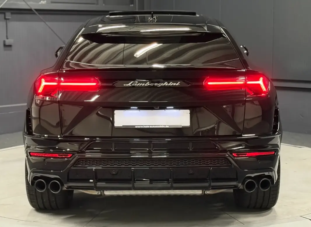 لامبورغيني اوروس 2025