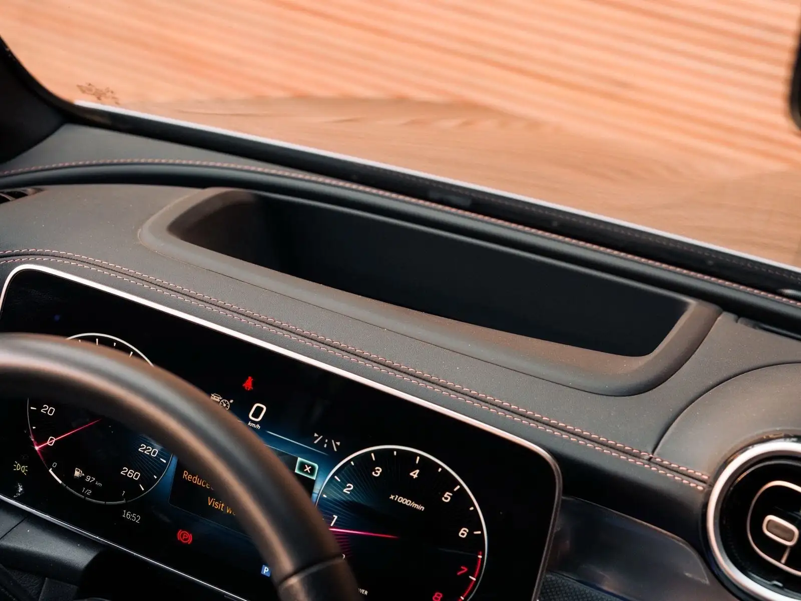 Mercedes Benz GLC Class 2024