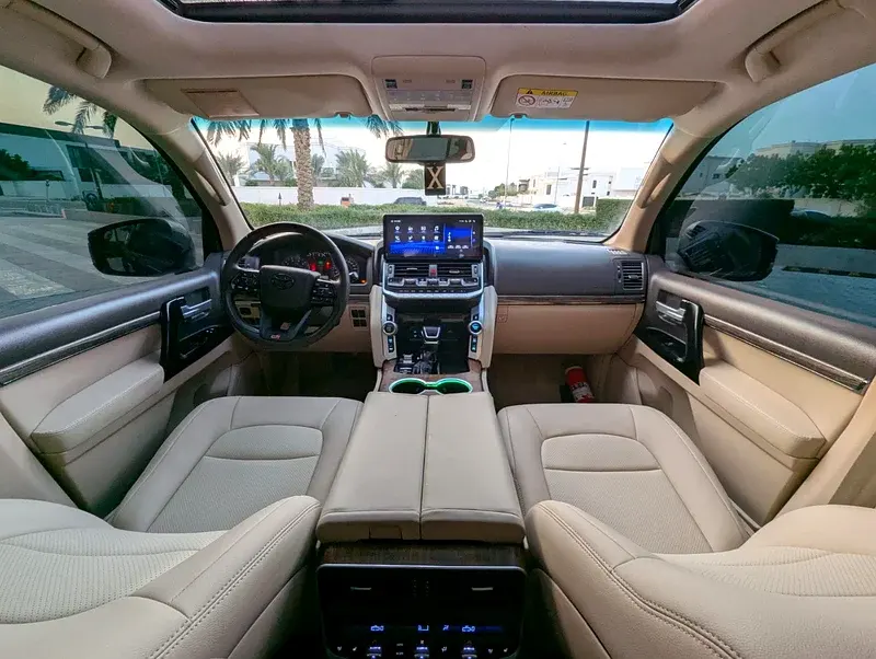 Toyota Land Cruiser 2012