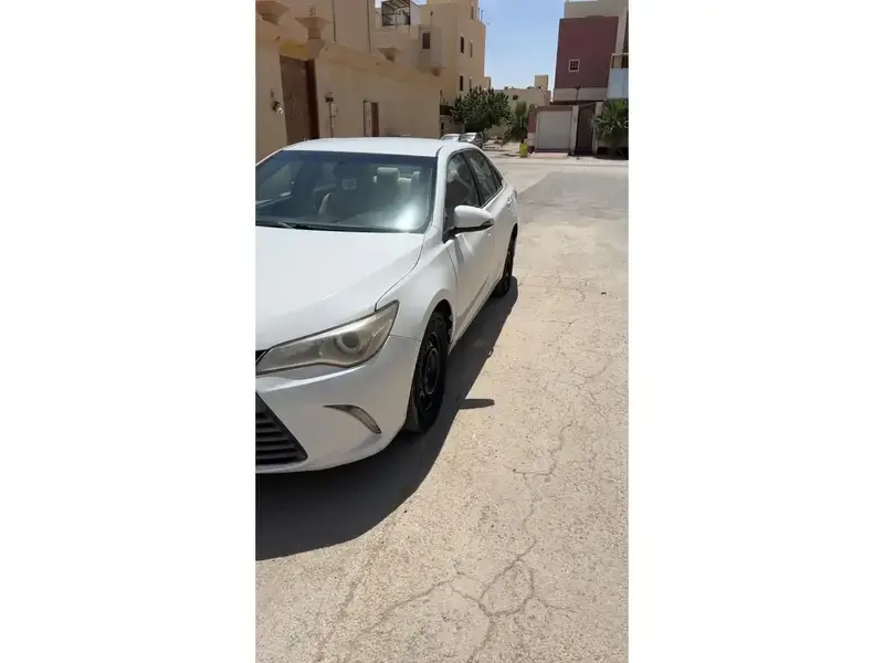 تويوتا كامري 2017