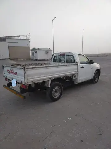 ايسوزو دي-ماكس 2016