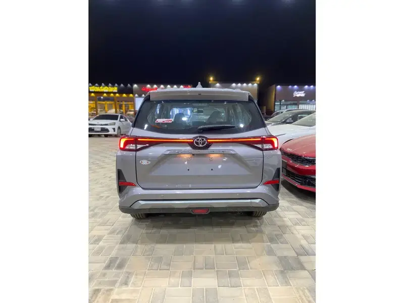 تويوتا فيلوز 2025 GLX