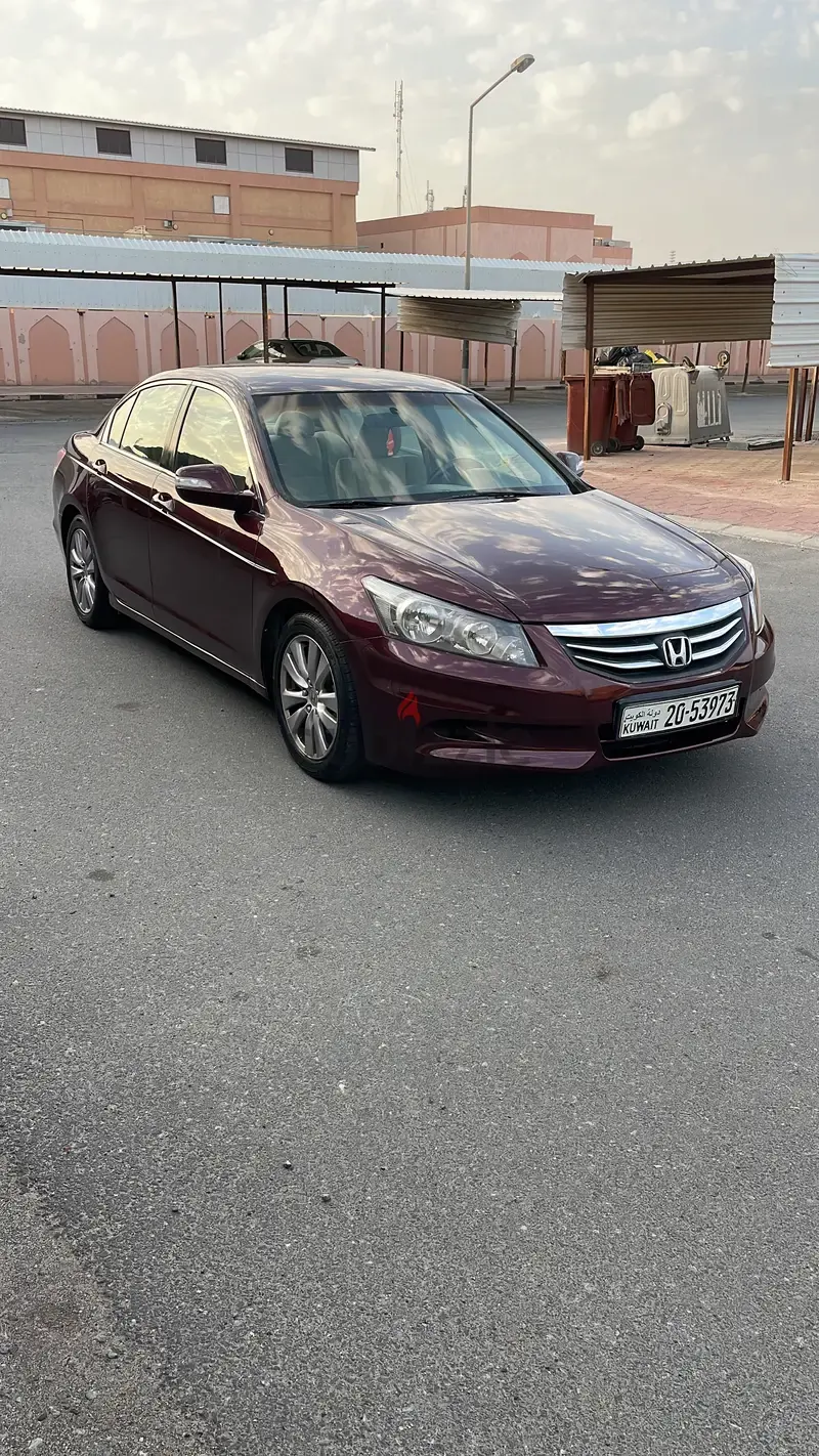 هوندا أكورد 2012