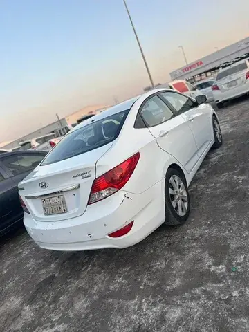 هيونداي أكسينت 2012