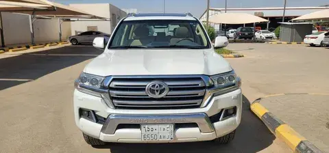 تويوتا لاند كروز 2016