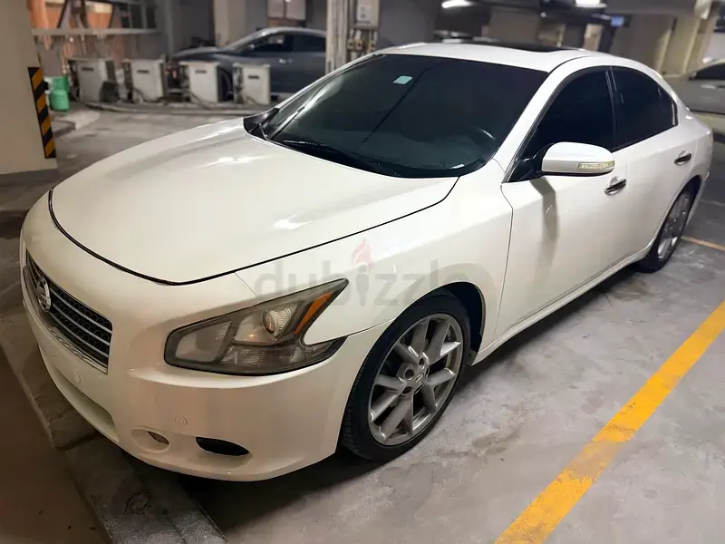 Nissan Maxima 2011
