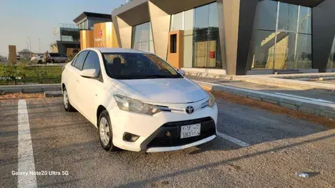 تويوتا يارس 2015