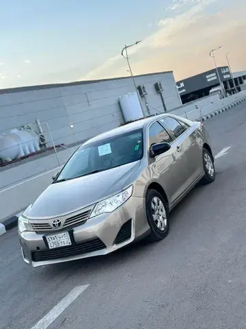 تويوتا كامري 2014