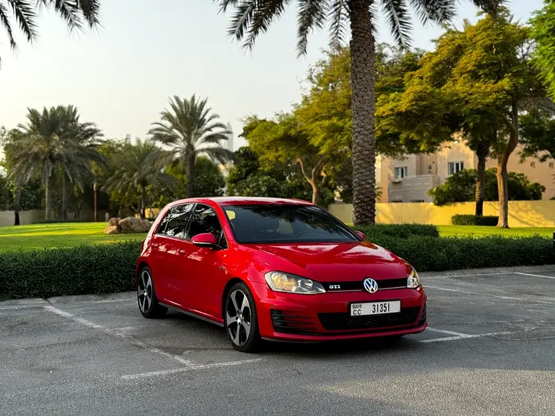 فولكس واجن جولف 2015