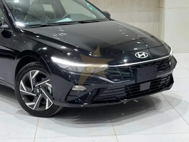 هيونداي إلنترا 2025 كمفورت