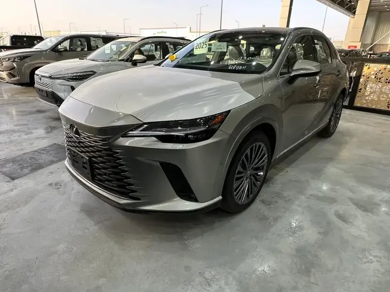 Lexus RX 2025