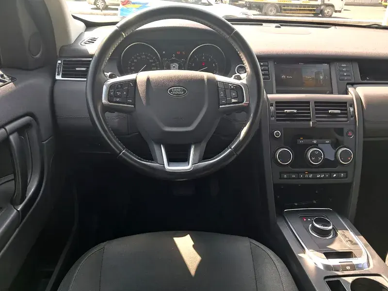 لاند روفر دسكفري سبورت 2018