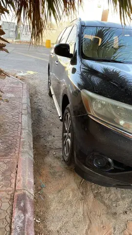 نيسان باثفايندر  3.5L SL 4WD 7 Seater 2013