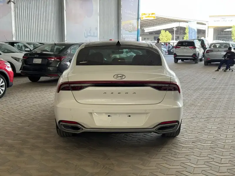 Hyundai Azera 2023
