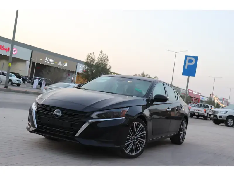 Nissan Altima 2024