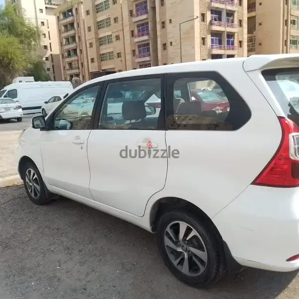 تويوتا أفانزا 2016