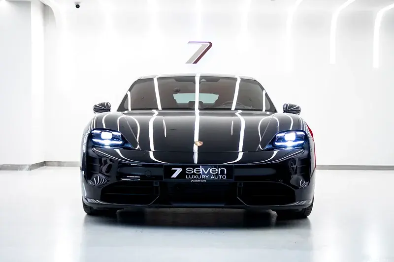 بورش تايكان 2021