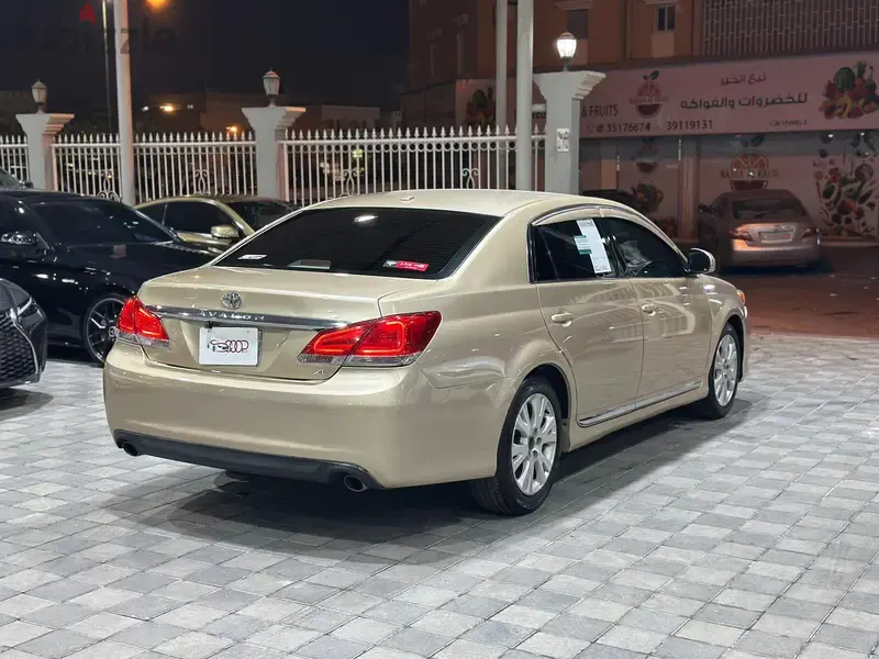 Toyota Avalon 2012