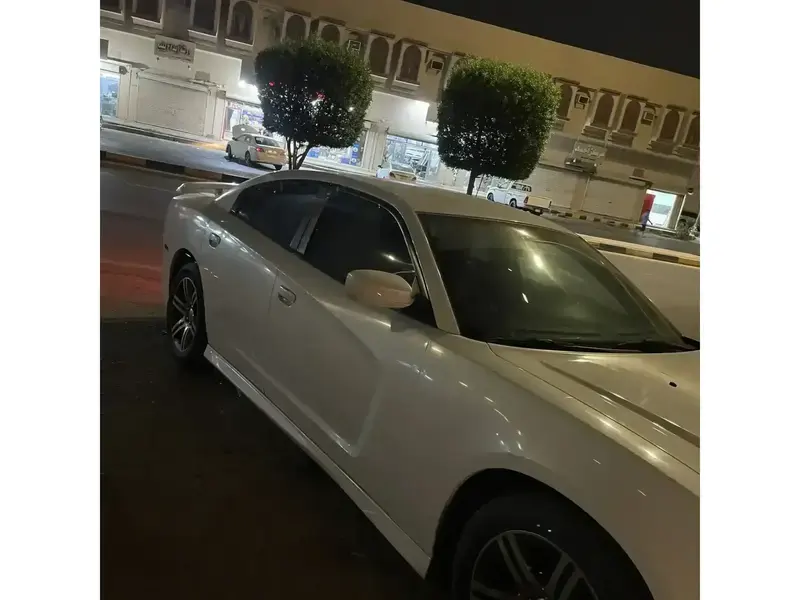 دودج تشارجر 2013