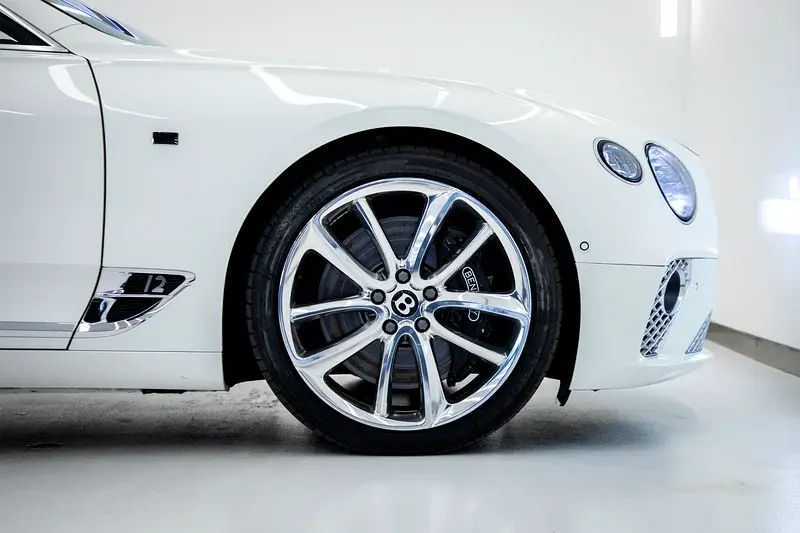 بنتلي كونتيننتال 2020