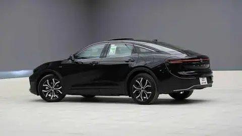 تويوتا Crown 2025 الجديد