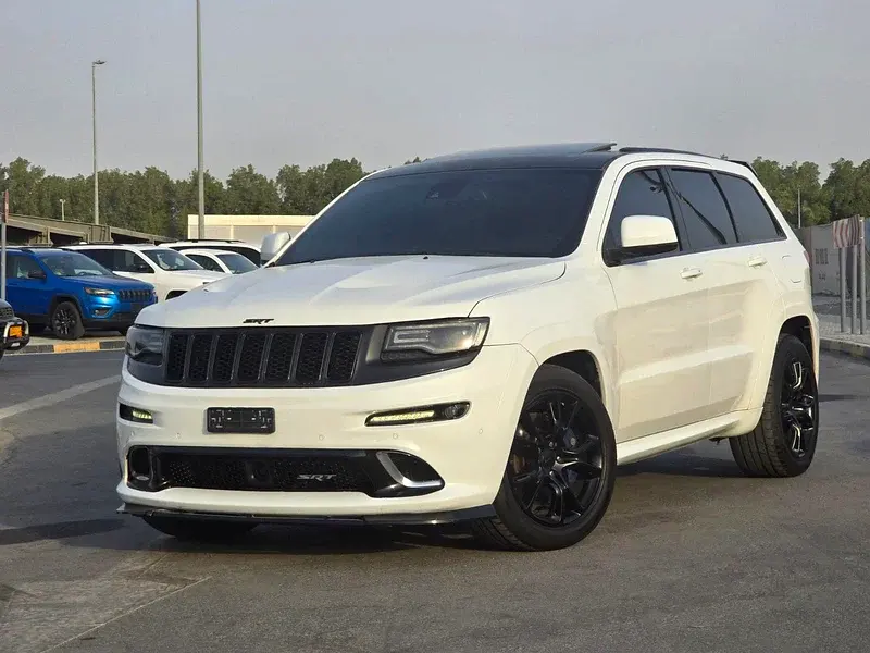 جيب جراند شيروكي 2015