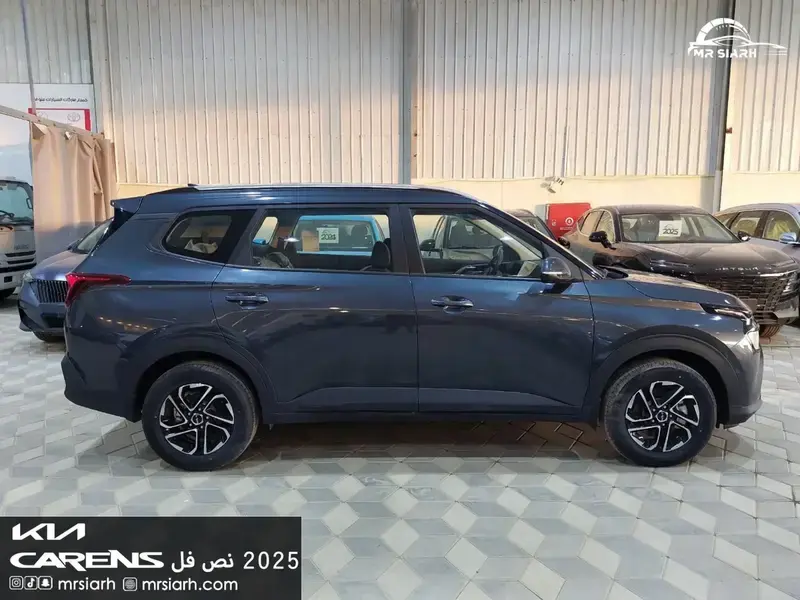 KIA Carens 2025