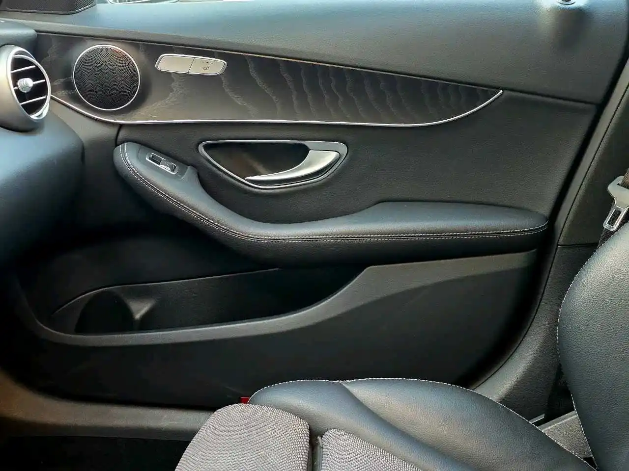 Mercedes Benz C Class 2019