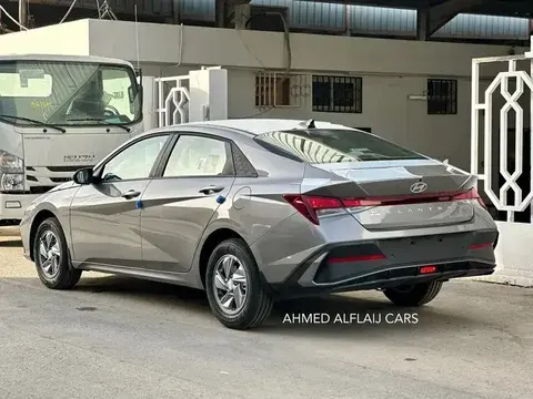 New Hyundai Elantra 2024
