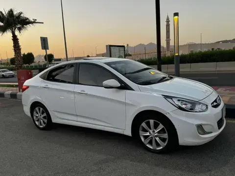 هيونداي أكسنت 2015 300