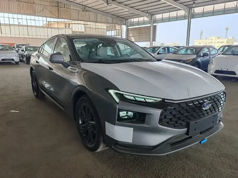 فورد توروس 2025 ترند