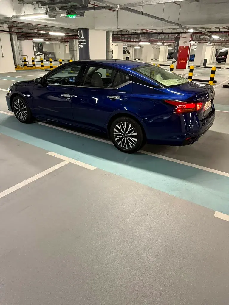 نيسان ألتيما 2023