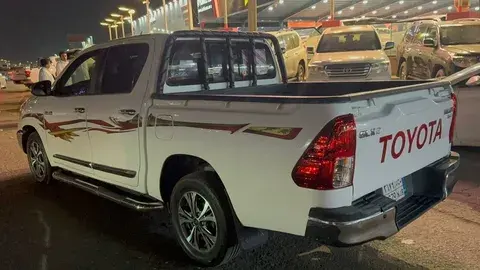 تويوتا هيلوكس 2017