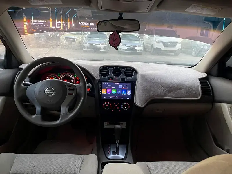 نيسان ألتيما 2009