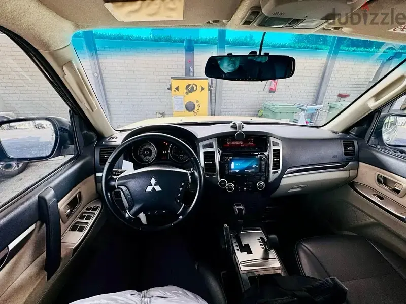 Mitsubishi Pajero 2015