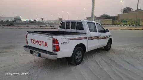 تويوتا هيلوكس 2014