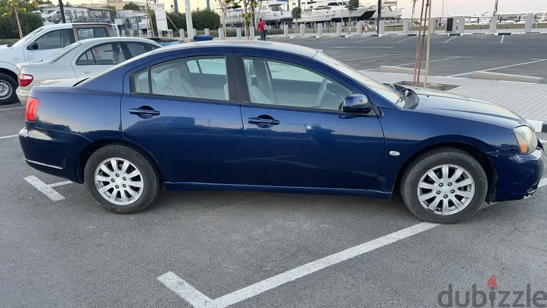 ميتسوبيشي جالانت 2010